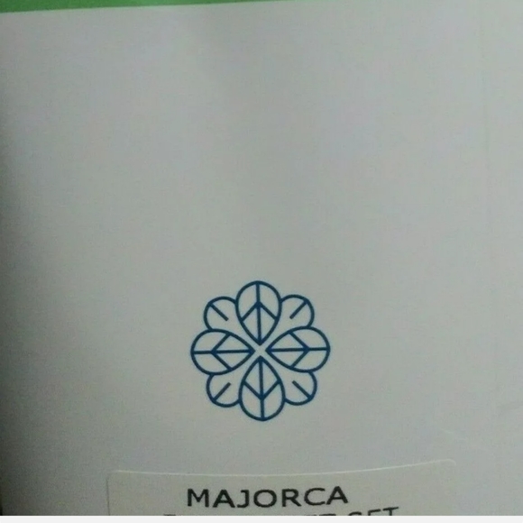 New Under The Canopy Majorca king size Sheet Set - Picture 5 of 6